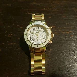 A_line designer watch